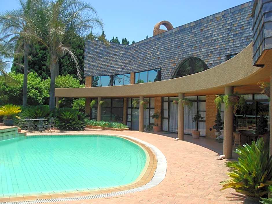 Bokmakierie Country Lodge