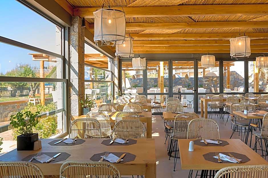 Sirens Beach & Village