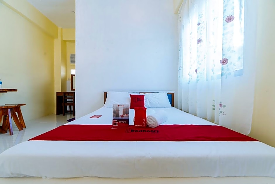 RedDoorz Premium @ Casa Ghilda Resort Olongapo City