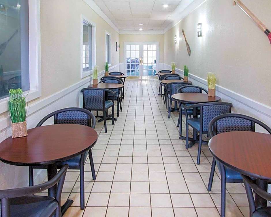 Savannah South