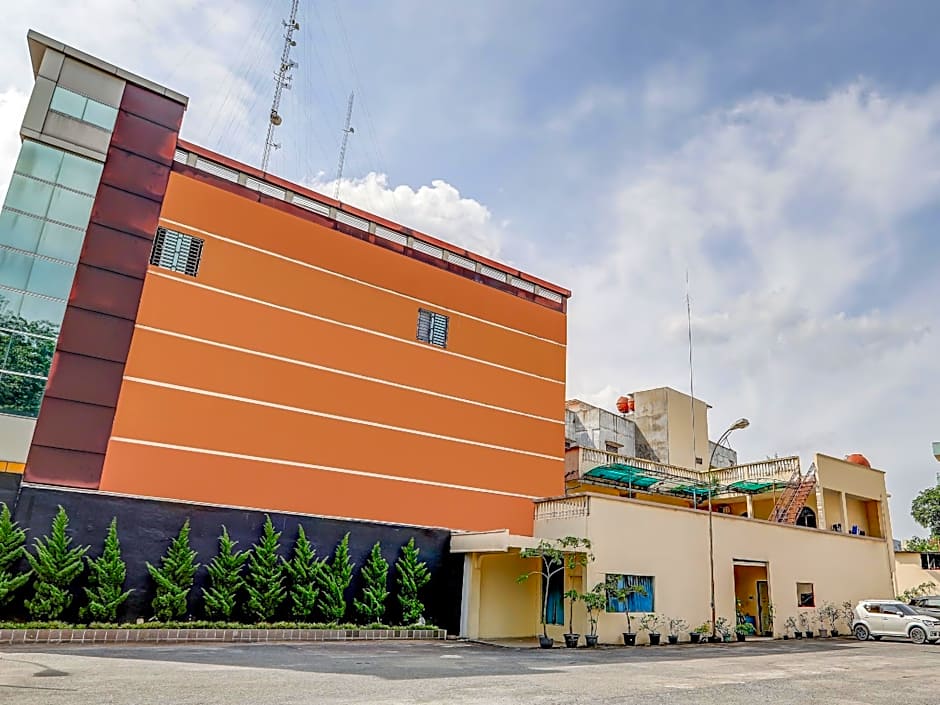 Collection O 90050 Raz Hotel And Convention Syariah