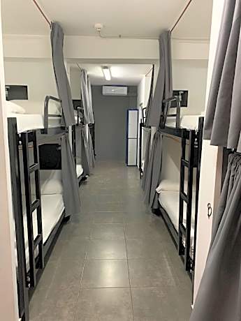 Bed in 12-Bed Mixed Dormitory Room