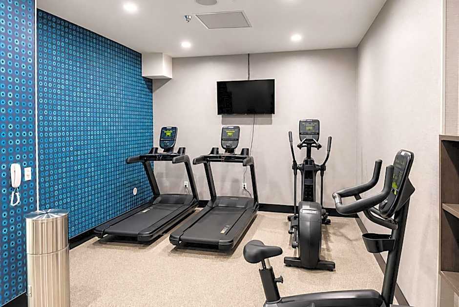 La Quinta Inn & Suites by Wyndam Knoxville West