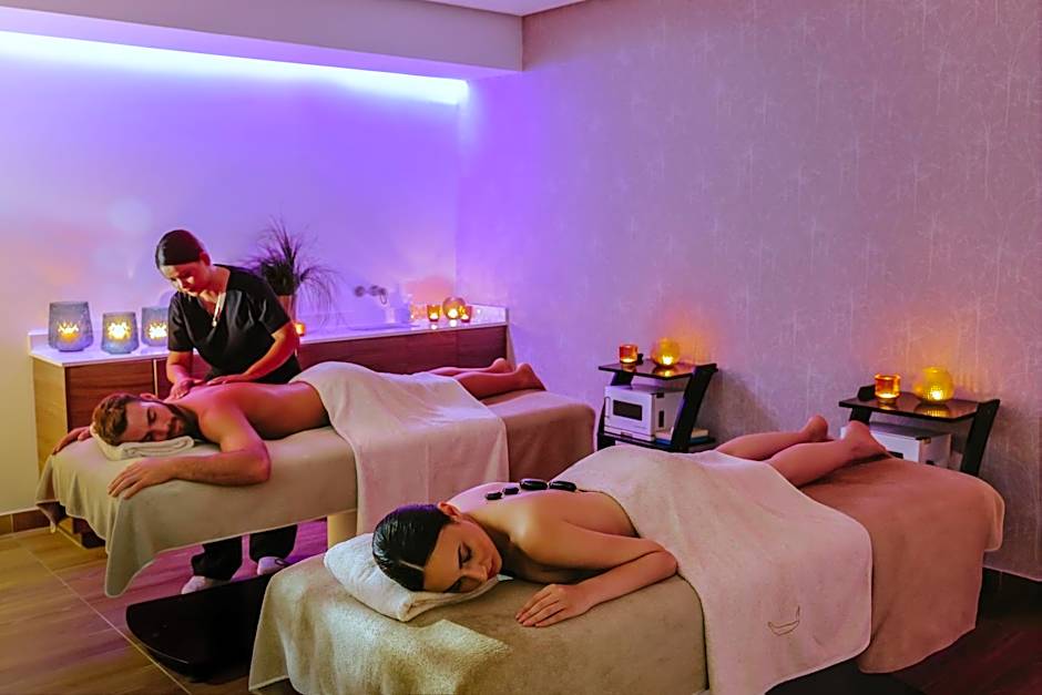 Lordos Beach Hotel & Spa