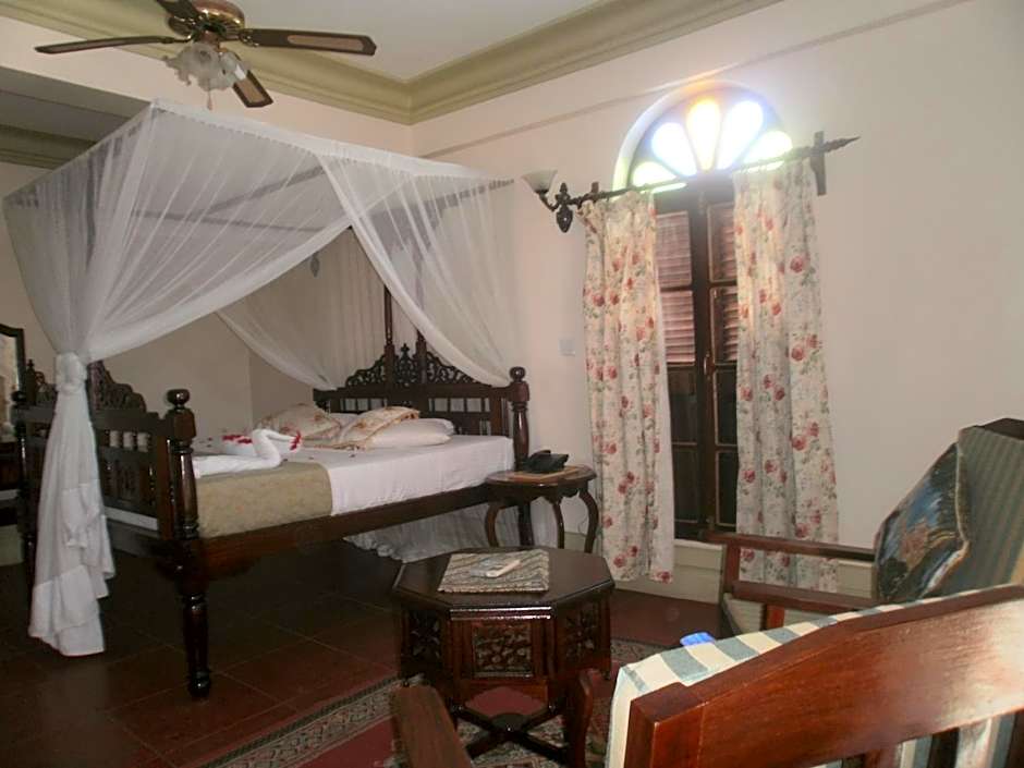 Asmini Palace Hotel