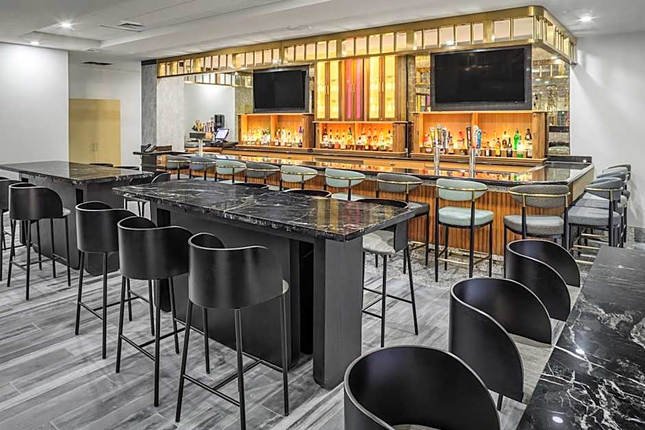 DoubleTree by Hilton Sarasota Bradenton Airport