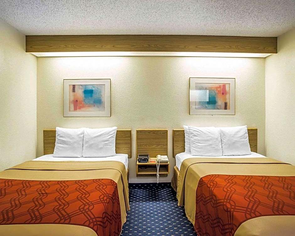 Econo Lodge Denver International Airport