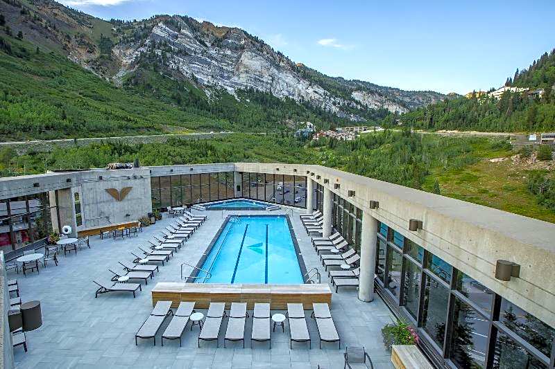 Cliff Lodge and Spa