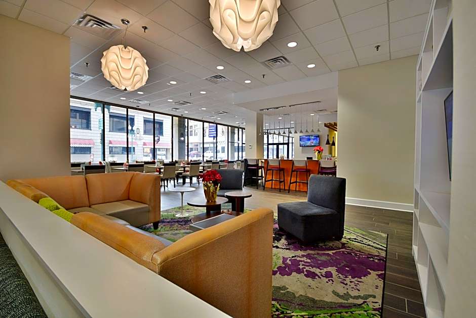 Holiday Inn Memphis Downtown Beale St. By IHG