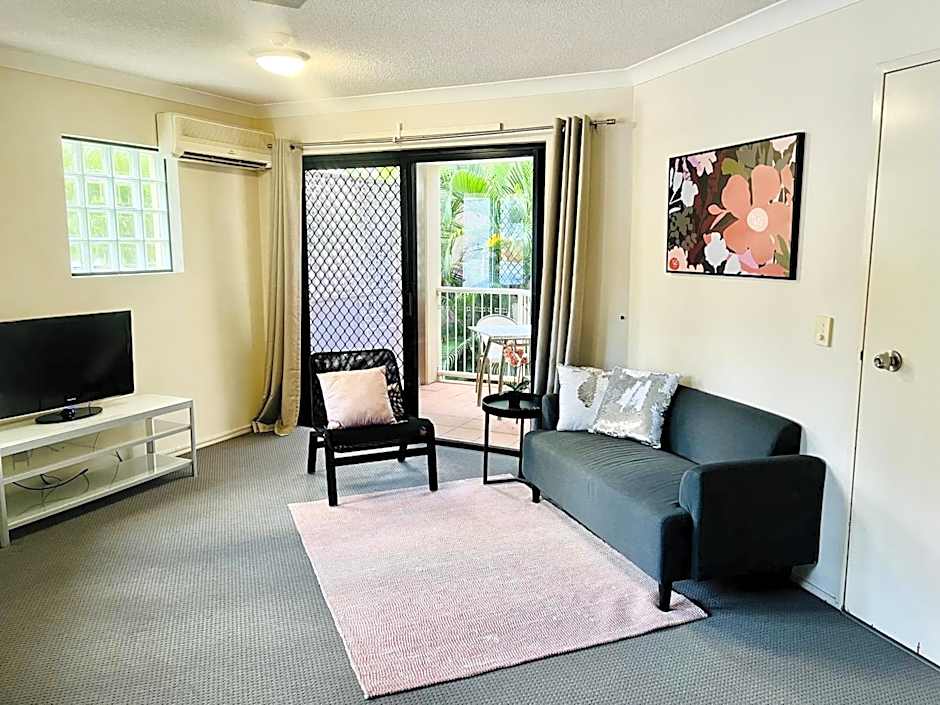 Spring Hill Gardens Apartments