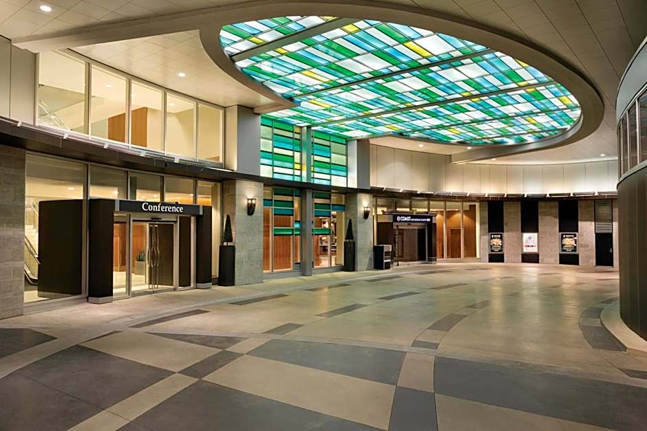 COAST COAL HARBOUR HOTEL by APA