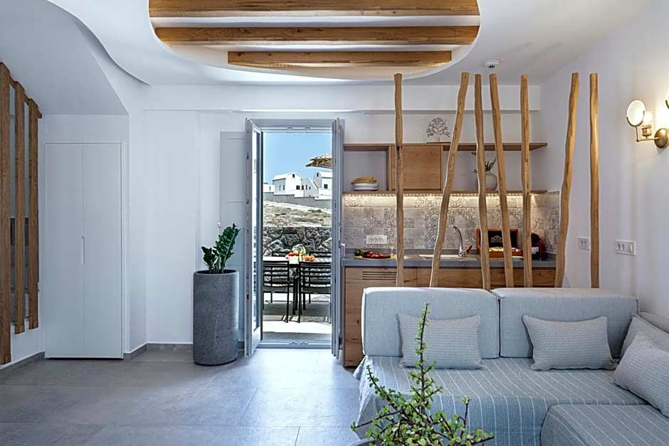 Alafropetra Luxury Suites