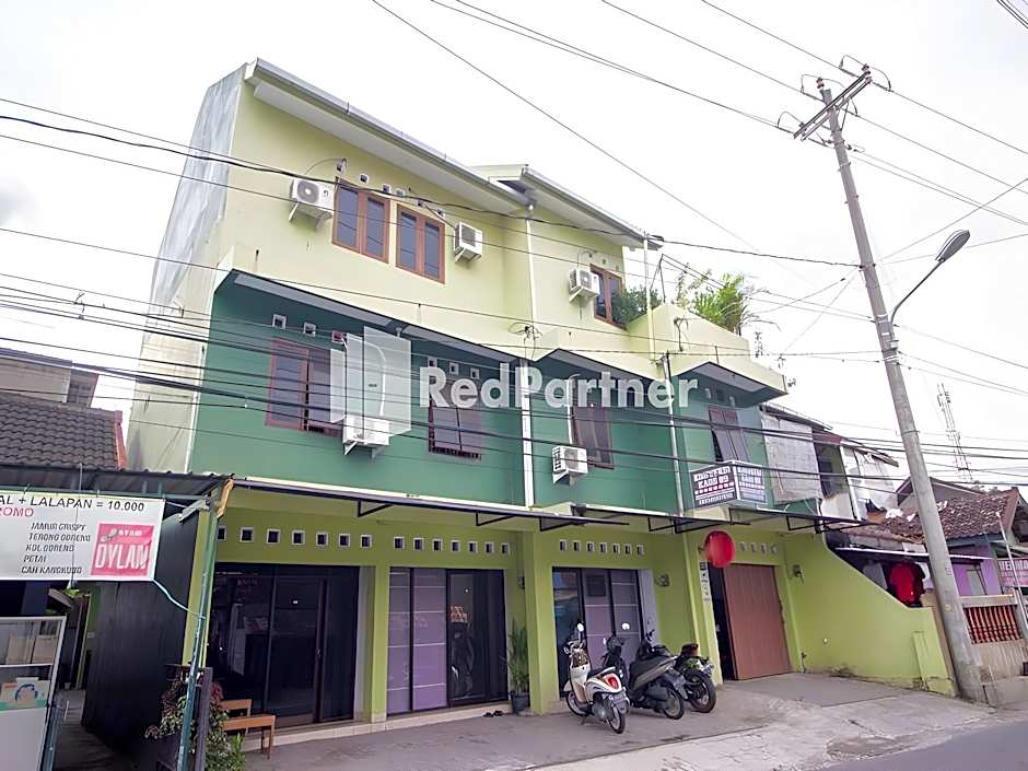 Halona Residence near Pakuwon Mall Jogja Mitra RedDoorz