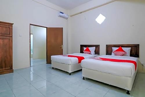 OYO 1054 Bayak Bali Hotel