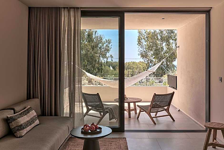Theros All Suite Hotel - Adults Only