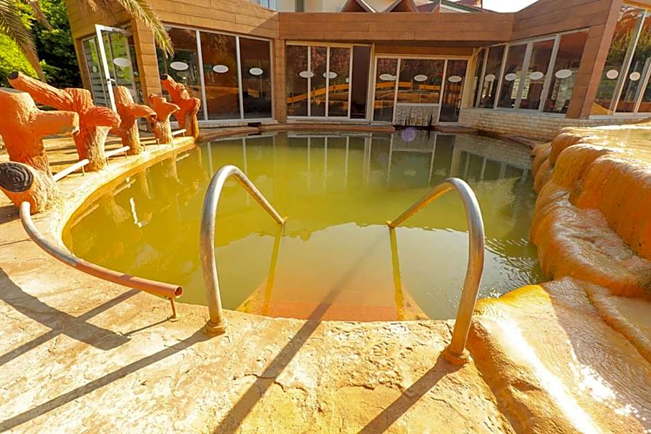 Lycus River Thermal Hotel