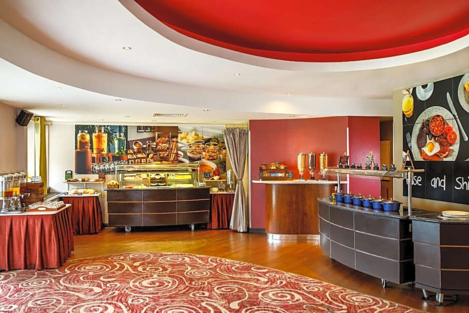 Mercure Livingston Hotel
