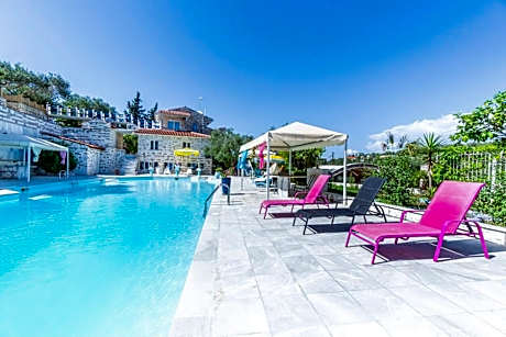 Paco's Resort Holiday Flats