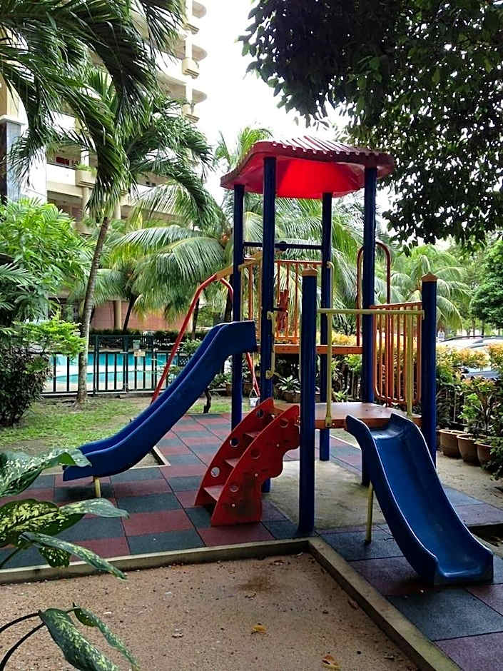 Kuah Town Service Suite Apartment @ Century Suria