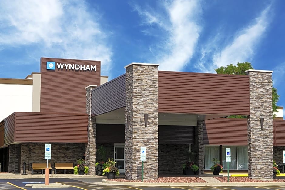 Wyndham Hotel Chicago O'Hare