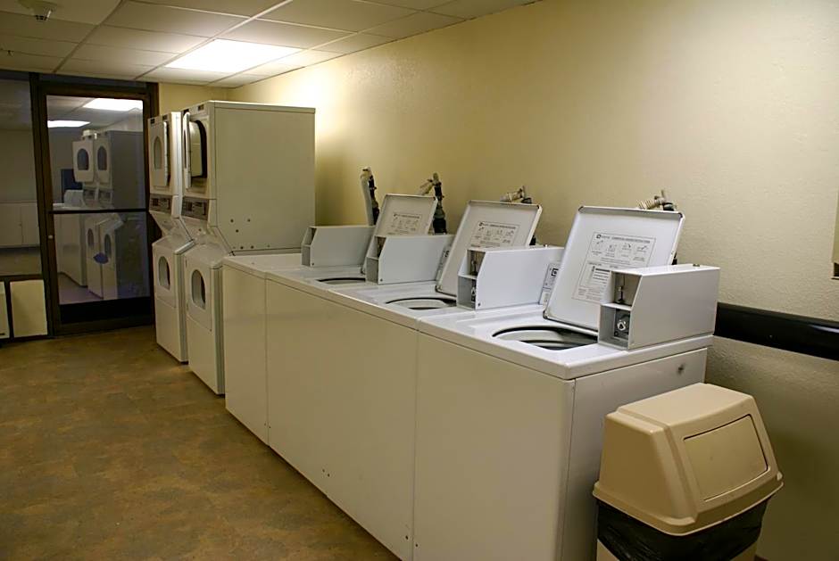 Knott's Berry Farm Hotel