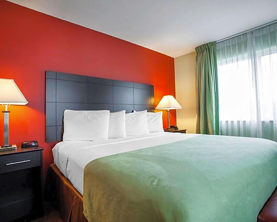 Suburban Studios Cedar Falls