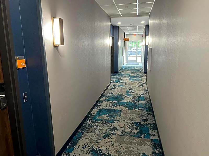 La Quinta Inn & Suites by Wyndham Manchester / Arnold AFB