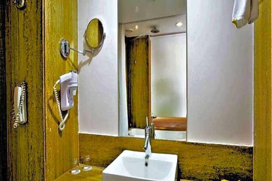 O Hotel Goa, Candolim Beach