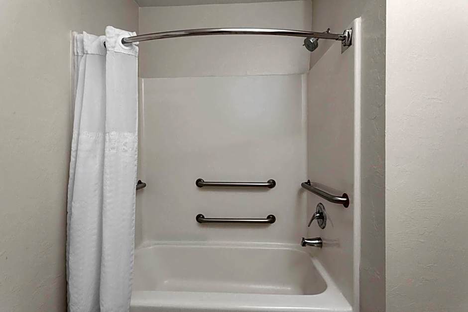 Hawthorn Extended Stay by Wyndham Naples