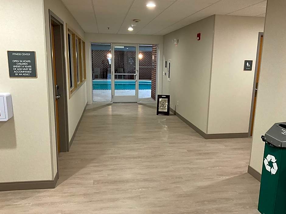 Comfort Suites Hotel and Conference Center