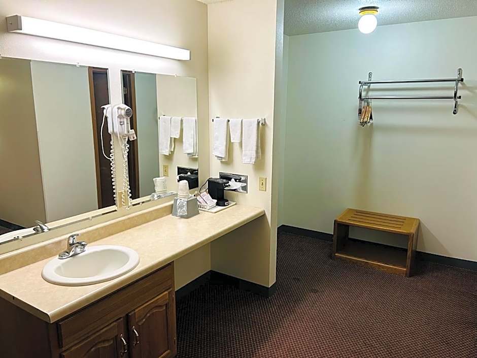 Super 8 by Wyndham Hot Springs