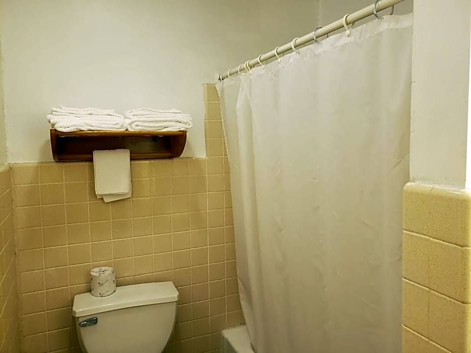 Spinning Wheel Motel