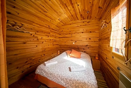 Dargilan-Caravan-Comfort-Ensuite with Shower-Garden View