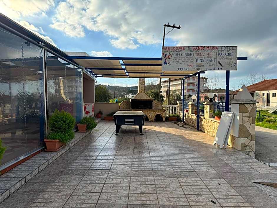 Sandy Maria studio 701