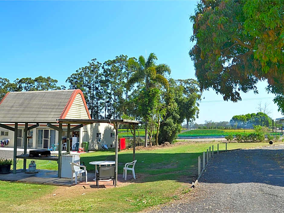 Beerwah Glasshouse Motel