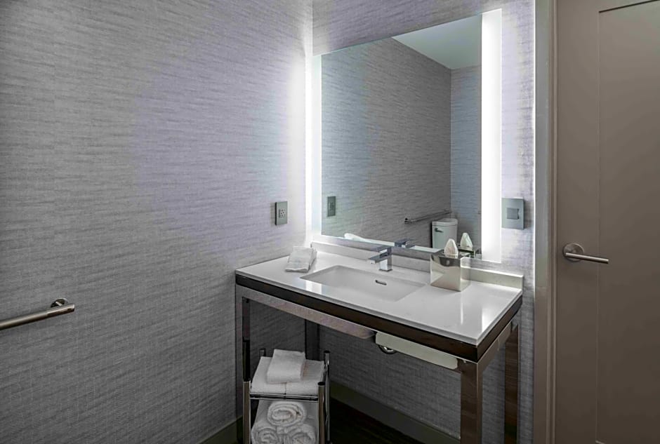 Staybridge Suites Boston Logan Airport - Revere By IHG