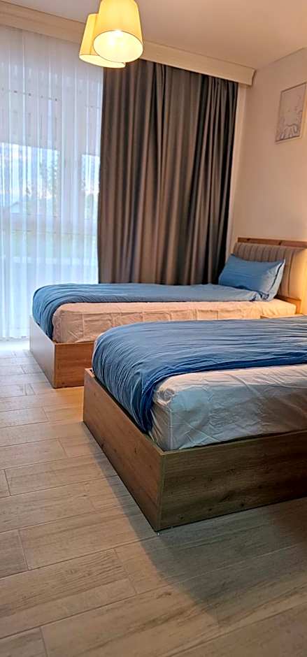 Hira Boarding Aparthotel