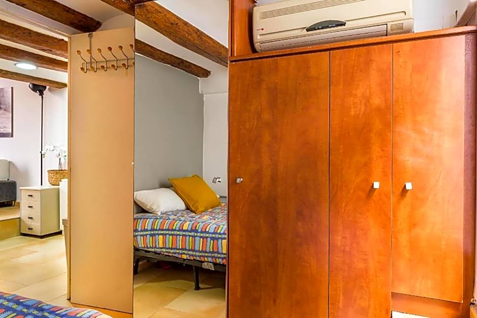 Fridays Flats Dreamy Duplex - Stylish Beach Loft