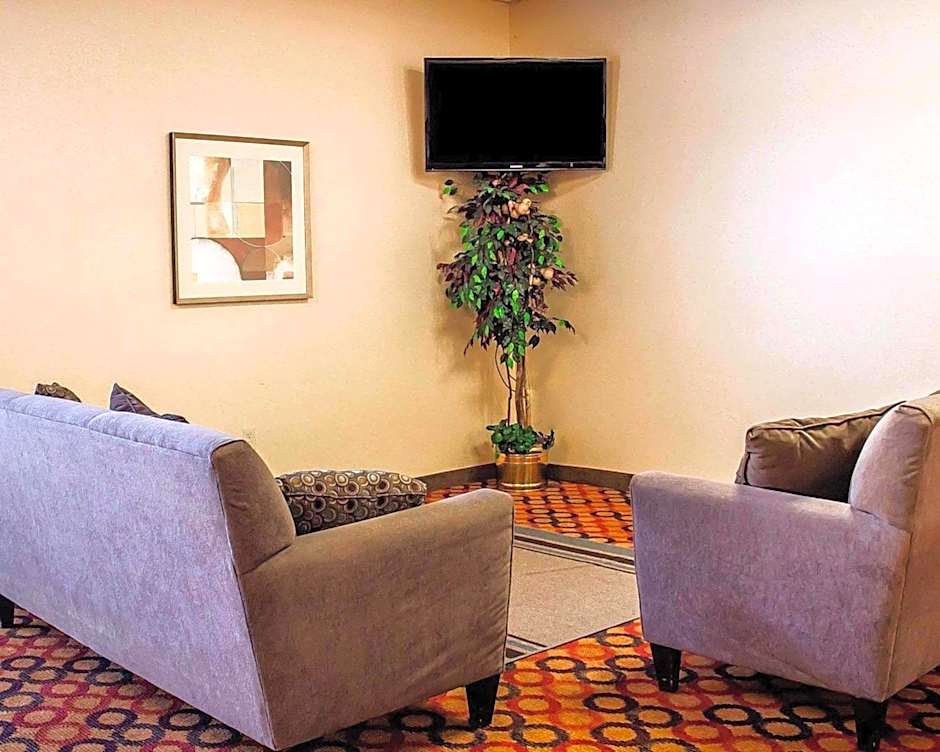 Wilkes-Barre Inn & Suites