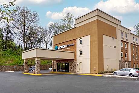 Clarion Pointe Charlottesville