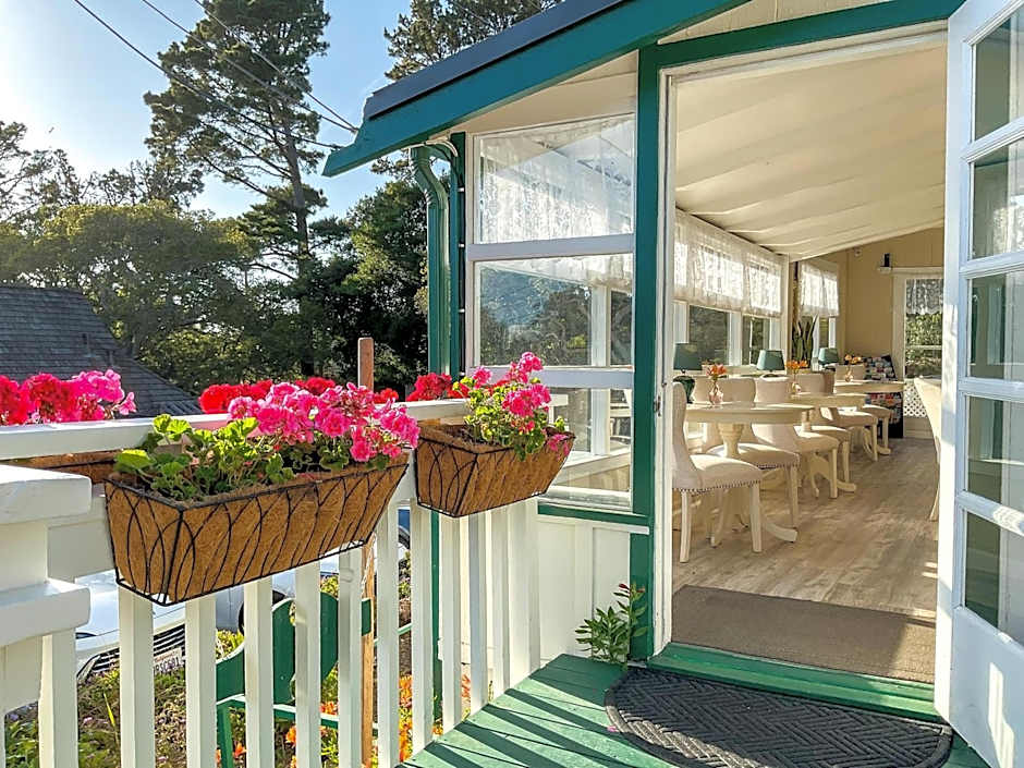 Carmel Green Lantern Inn