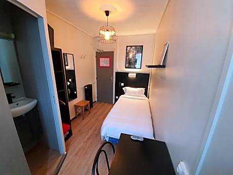 Economy Single Room with shared shower