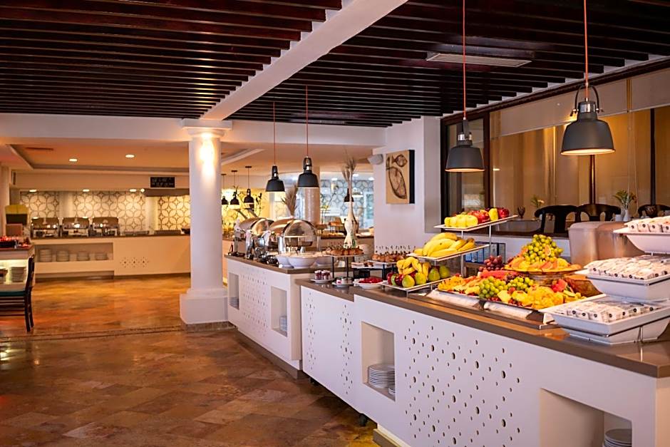 Buenaventura Grand Hotel & Spa - All Inclusive