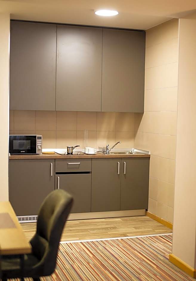 Hotel TESLA - Smart Stay Garni