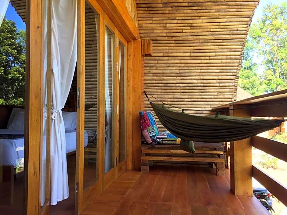 Lagoona Beach Bungalows - Eco Stay