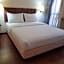 9 Square Hotel