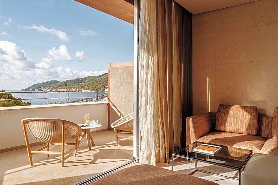 Aguas de Ibiza Grand Luxe Hotel