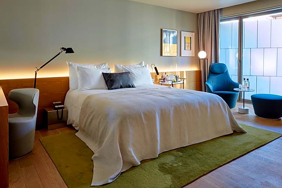 Sir Victor Hotel