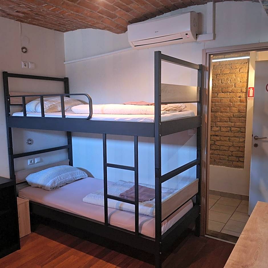 Palmers Lodge Hostel