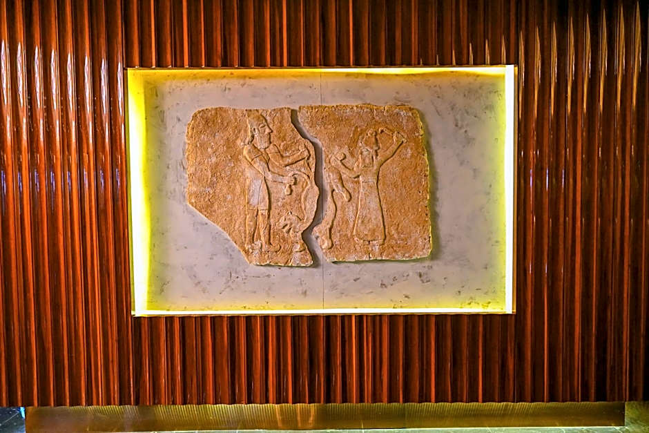 Gold Majesty Hotel